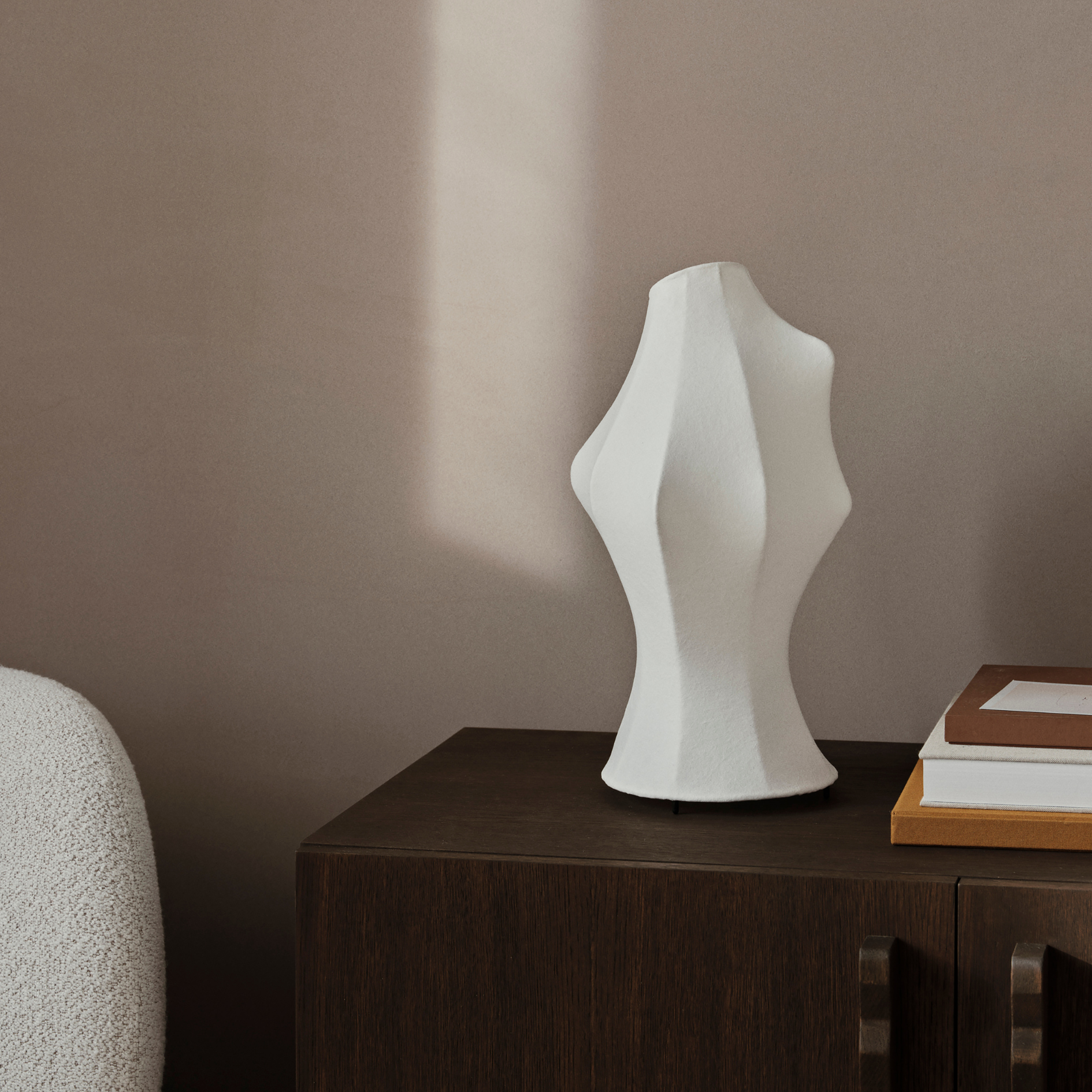 Dae Table Lamp